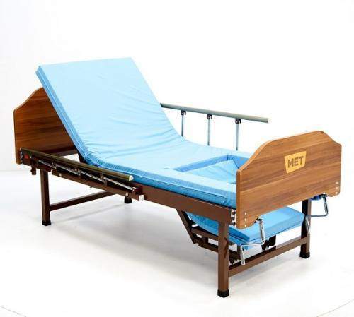 Недорогая высокая медицинская кровать MET Kardo Light при переломе шейки бедра